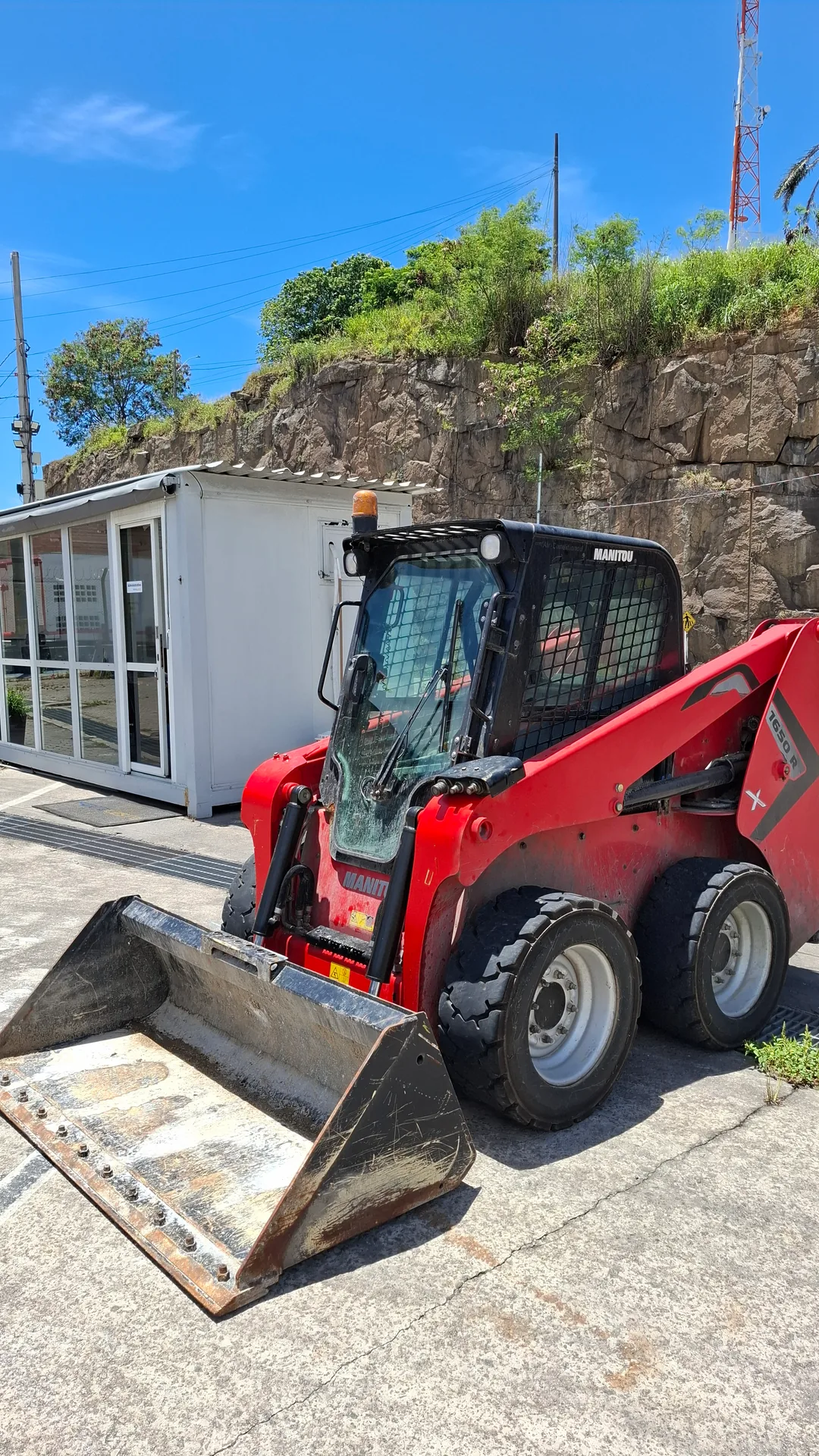 Manitou 1650R, minicarregadeira da GABE